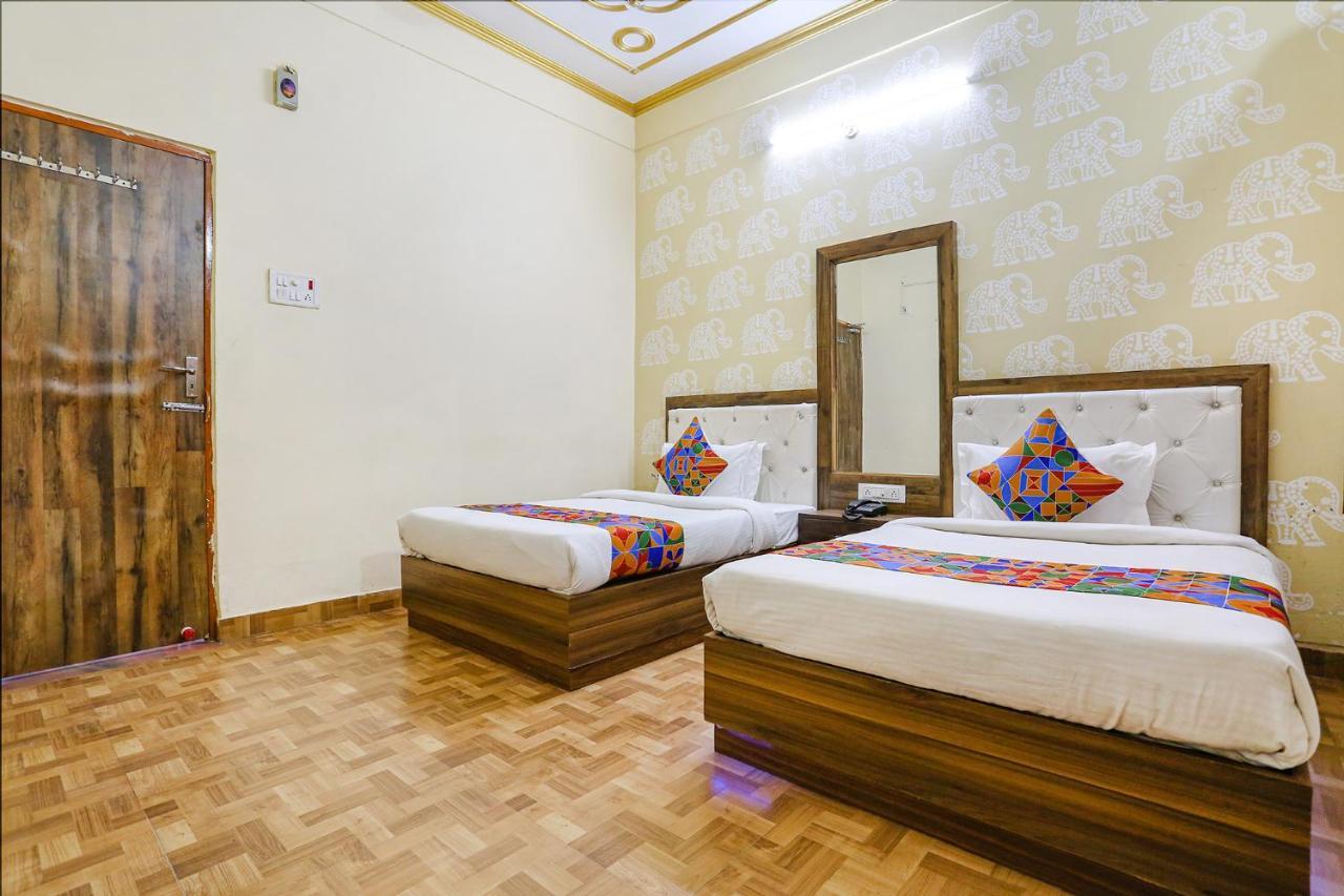 Fabhotel Shivam Palace Váránasí Exteriér fotografie