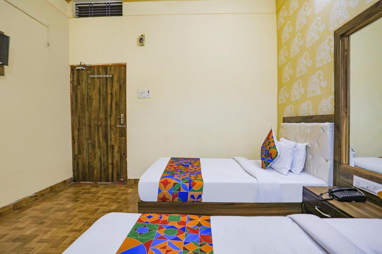 Fabhotel Shivam Palace Váránasí Exteriér fotografie