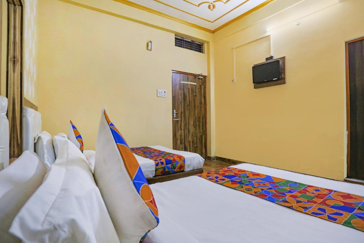 Fabhotel Shivam Palace Váránasí Exteriér fotografie